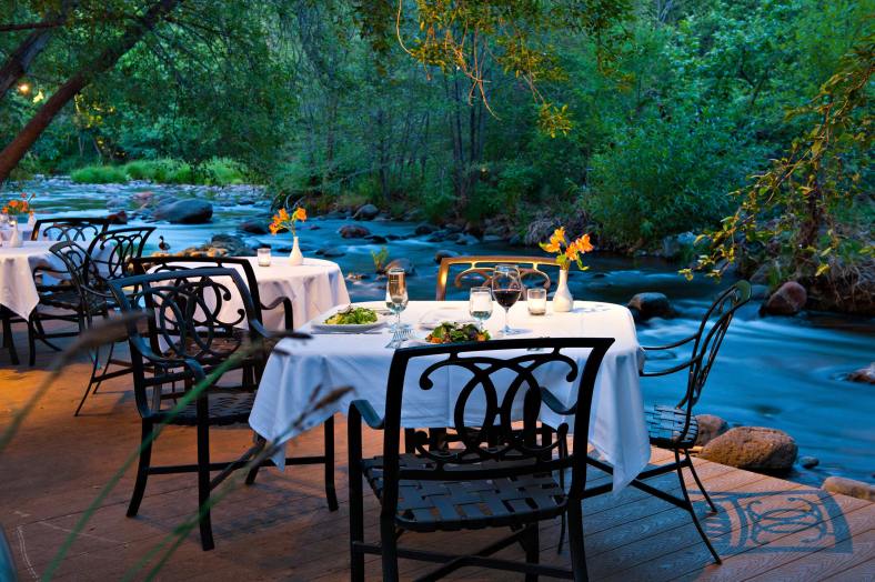 Creekside_Dining_Evening_web